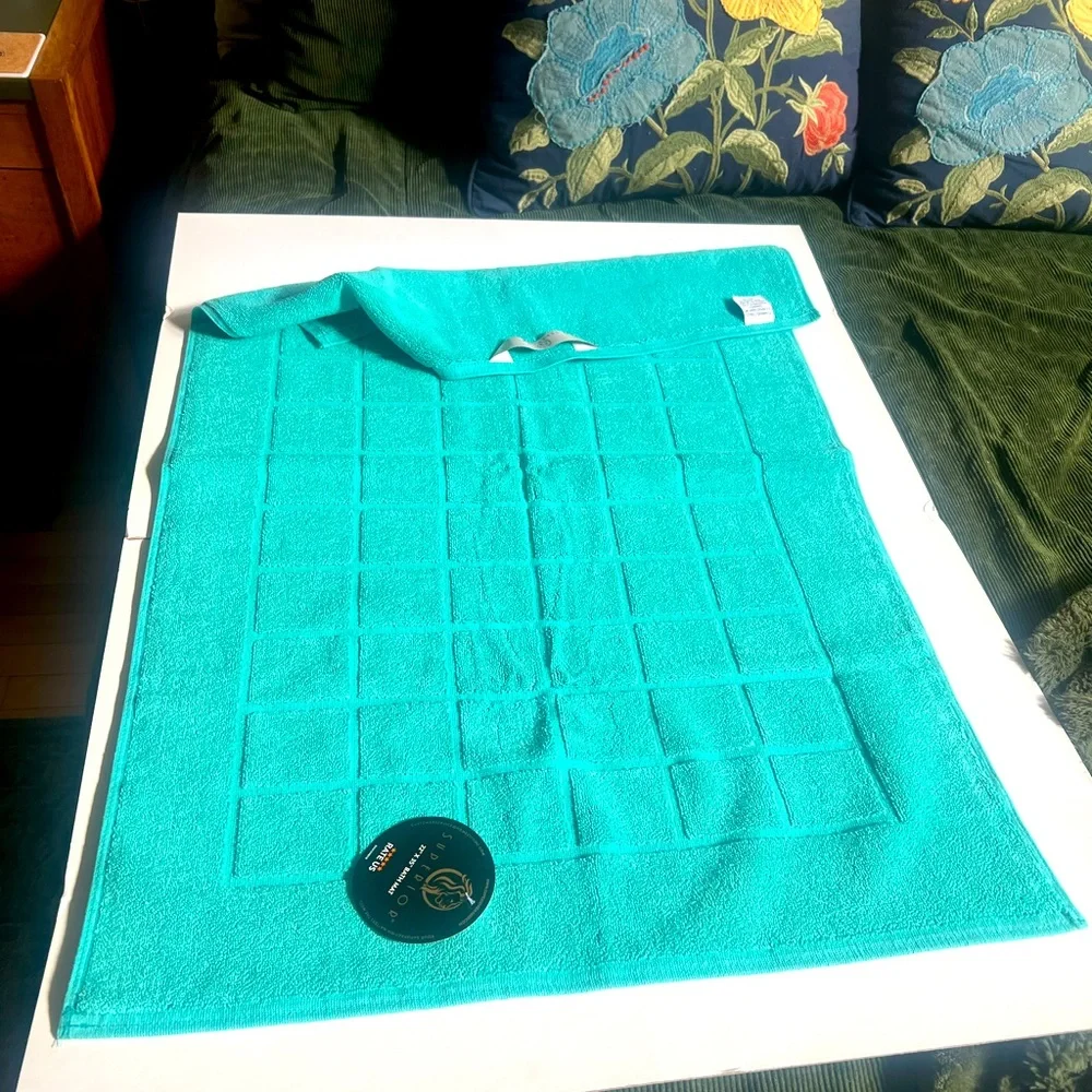 NEW 2 bath mats Nora Collection by Superior. Turquoise. NWT